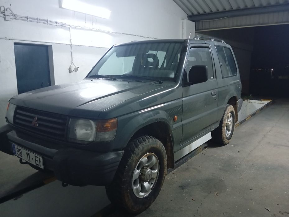 Mitsubishi Pagero GLX