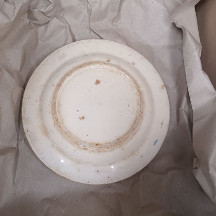 Pequeno Prato muito antigo 17 cms diâmetro louça de Coimbra