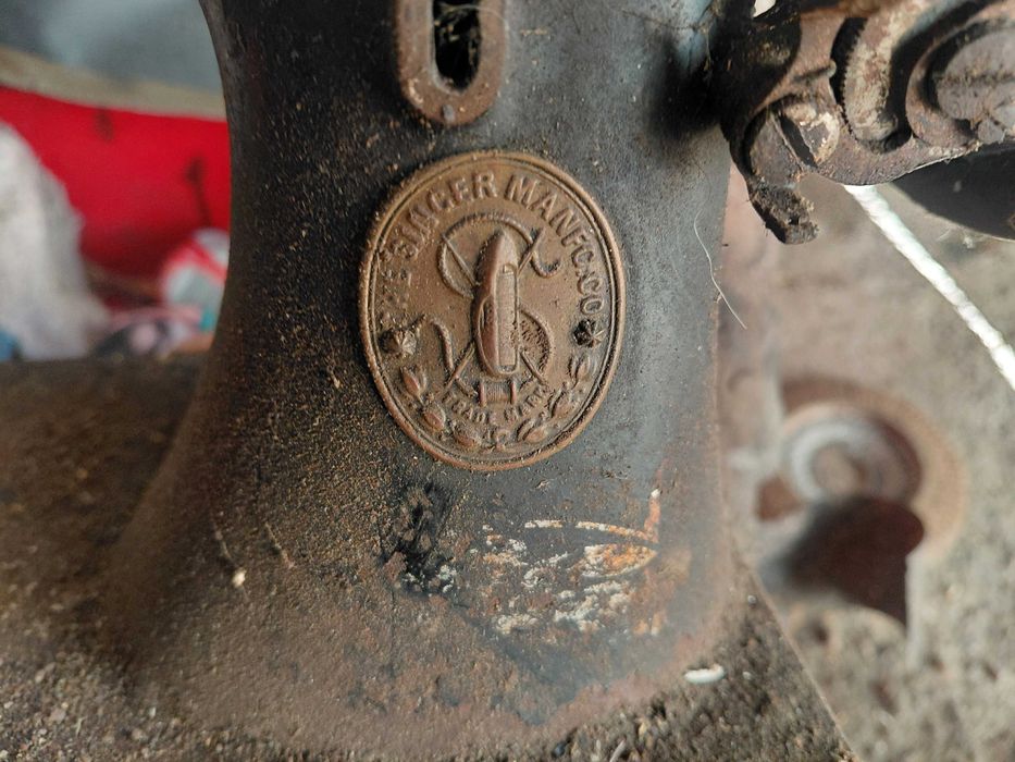 Zabytkowa maszyna do szycia