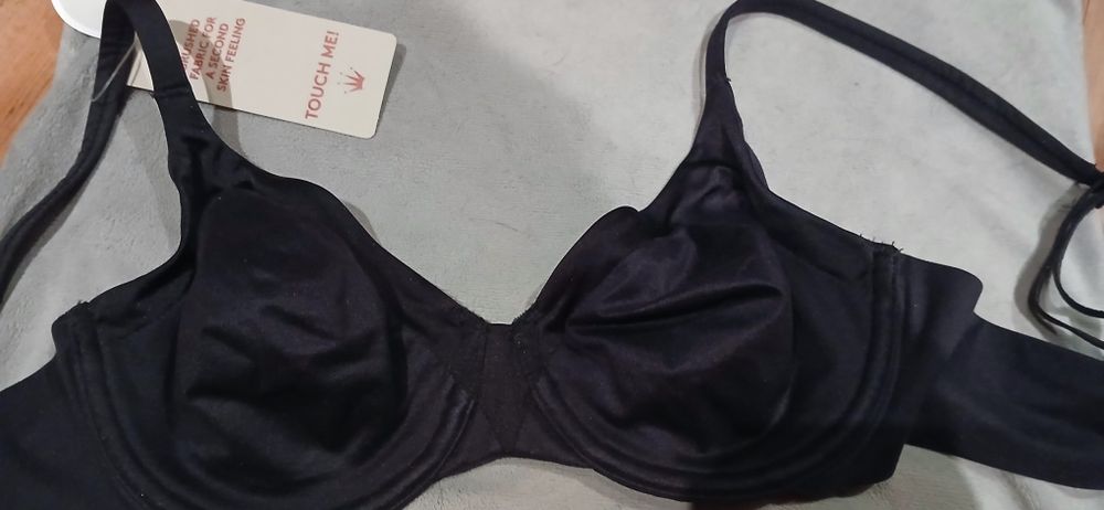 Biustonosz Triumph Touch me! 70B nowy z metkami