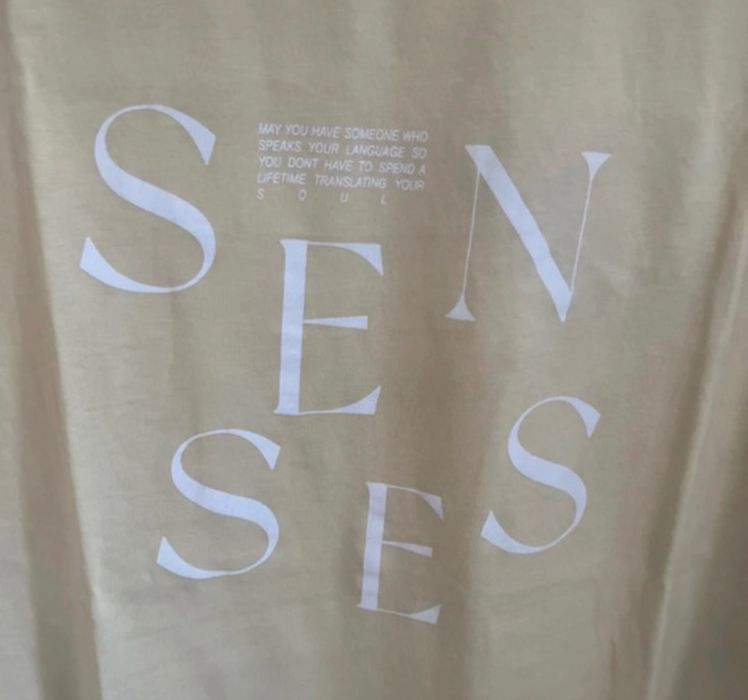 T-Shirt Amarela Tiffosi com Renda e Estampa (Tamanho XL)