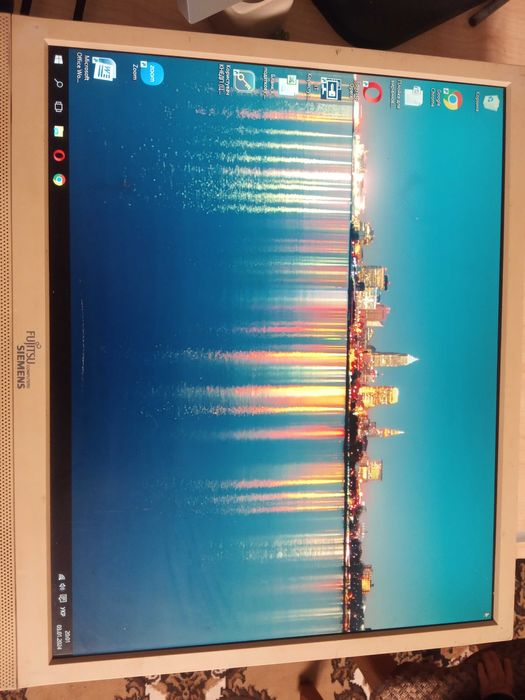 Монітор монитор плоский