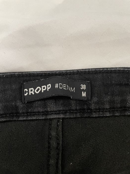 Czarne spodenki z wysokiem stanem