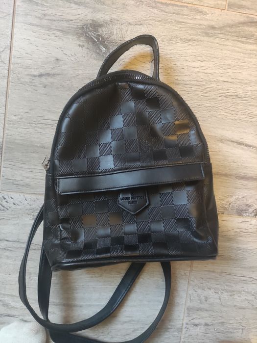Рюкзачок пі бренд Louise Vuitton