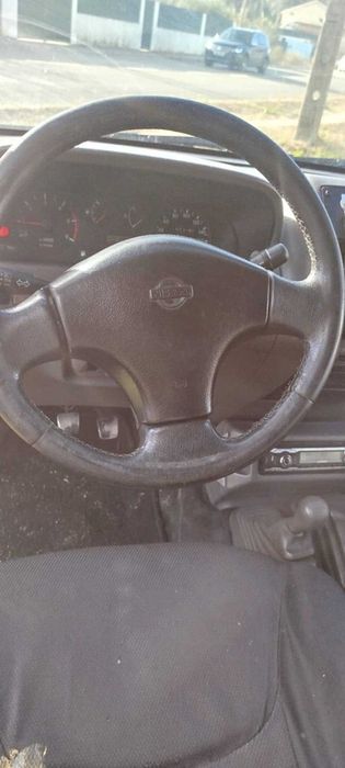 Nissan Terrano ll 2.7 td pra vender às peça