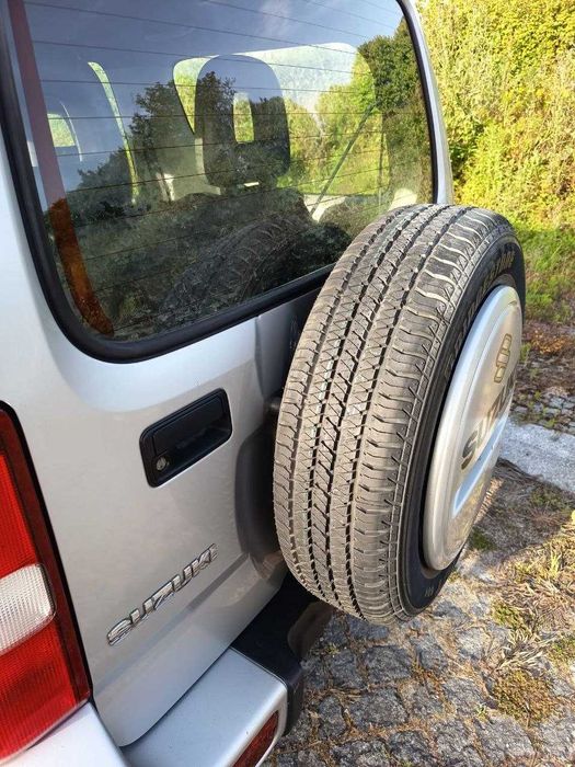 Suzuki Jimny — fotografia 12