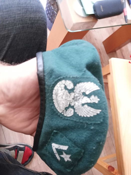 beret wojskowy stan dobry
