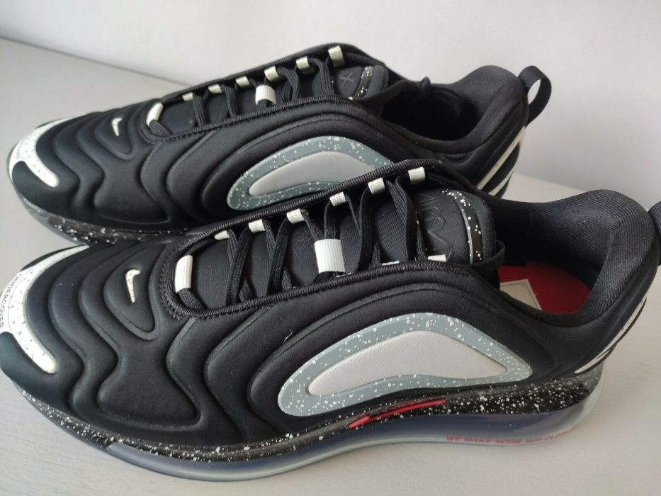 Ténis novos Nike Air Max 720 Undercover 41