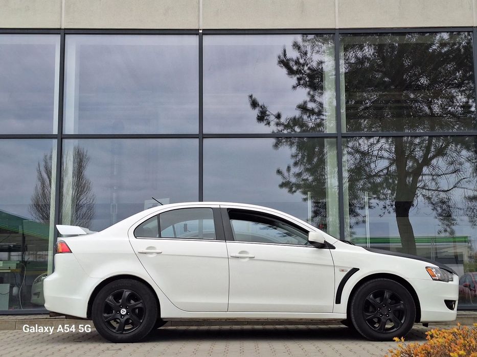 Mitsubishi Lancer