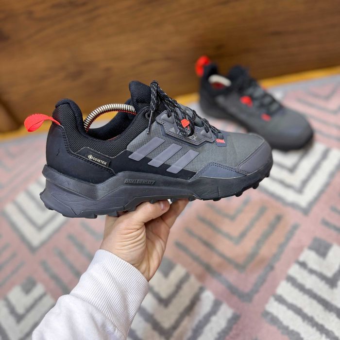 Adidas Terrex на мембране Gore-Tex 42