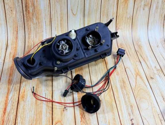 Комплект лінзованих фар з LED ліва + права для ВАЗ 2113 / 2114 / 2115