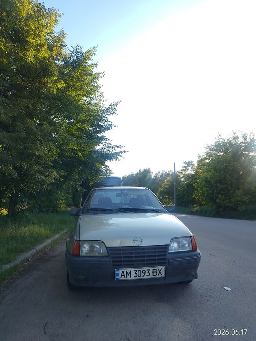 Opel kadet 1.3 від власника