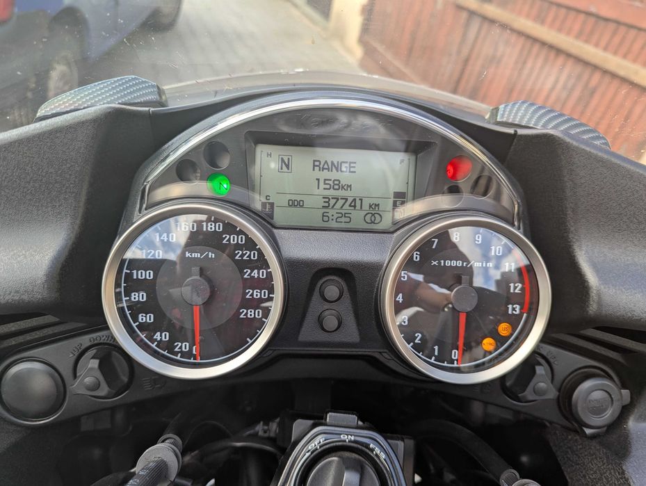 Kawasaki GTR 1400