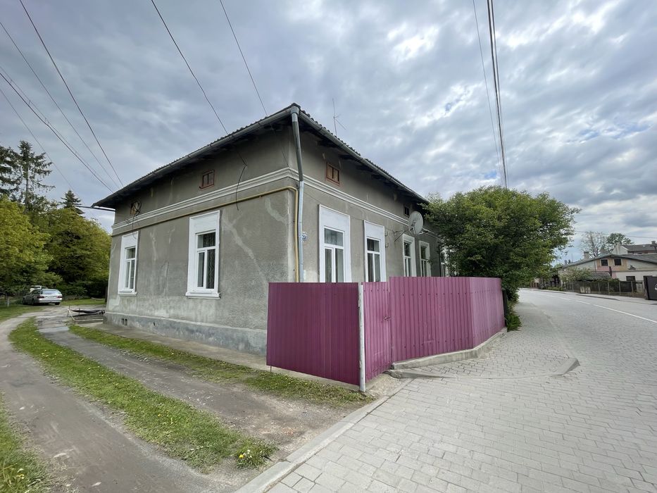 Продається двокімнатна кввртира під ремонт