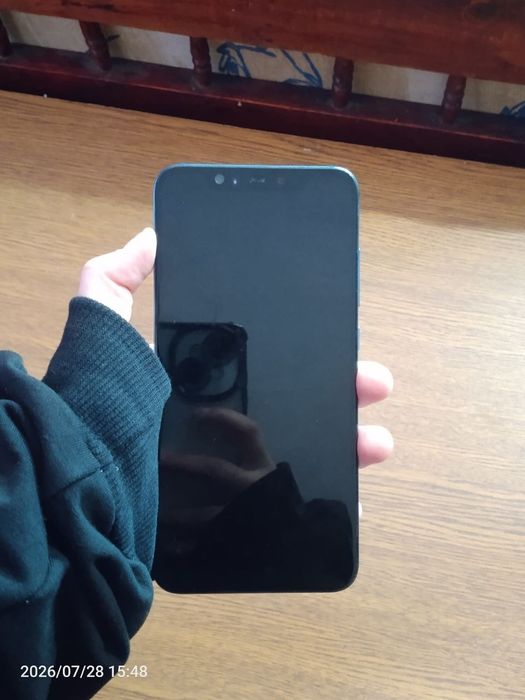 Телефон Xiaomi mi 8 64/6