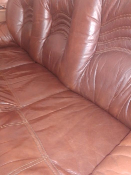 Conjunto de sofás de cabedal