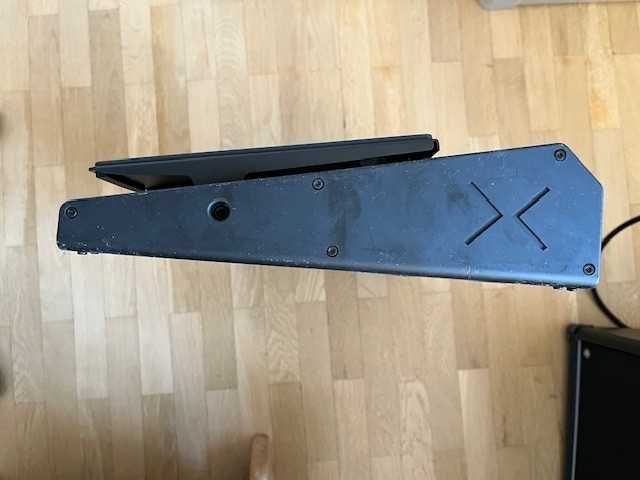 Pedaleira Line 6 Helix LT com saco Thomann