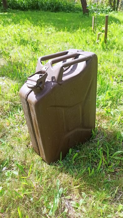 Kanister  20 litrów metalowy