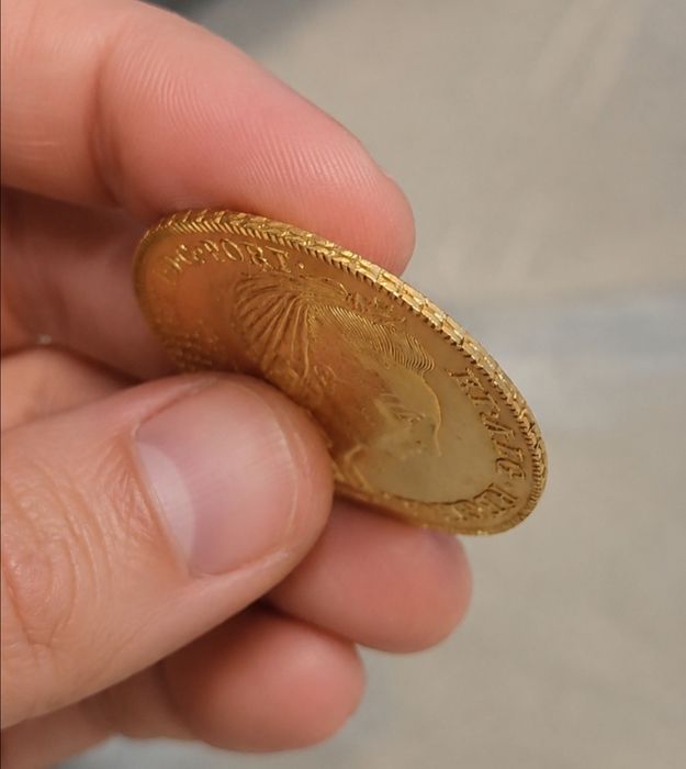 Moeda   Em   Ouro