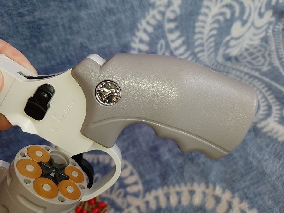 Игрушечный пистолет револьвер Python 357 мягкие пули гильзы