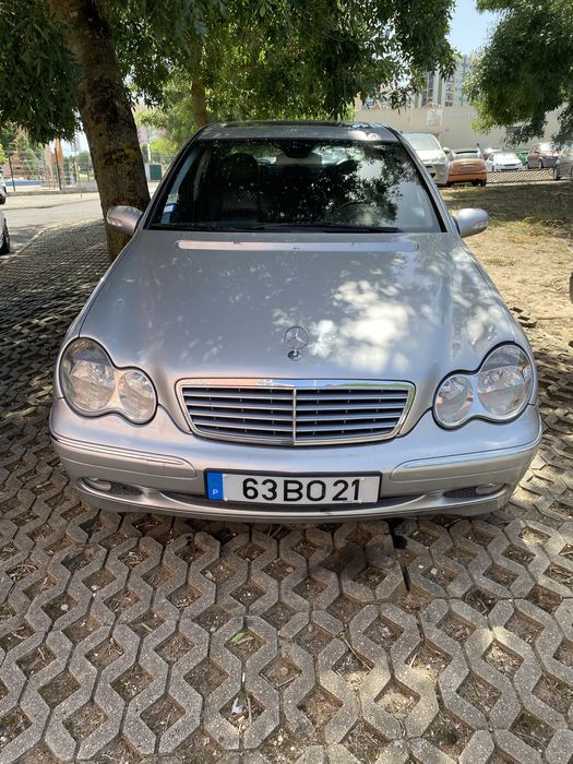 Mercedes 220 cdi com 143 cavalos cinsento elegance , com caixa automat