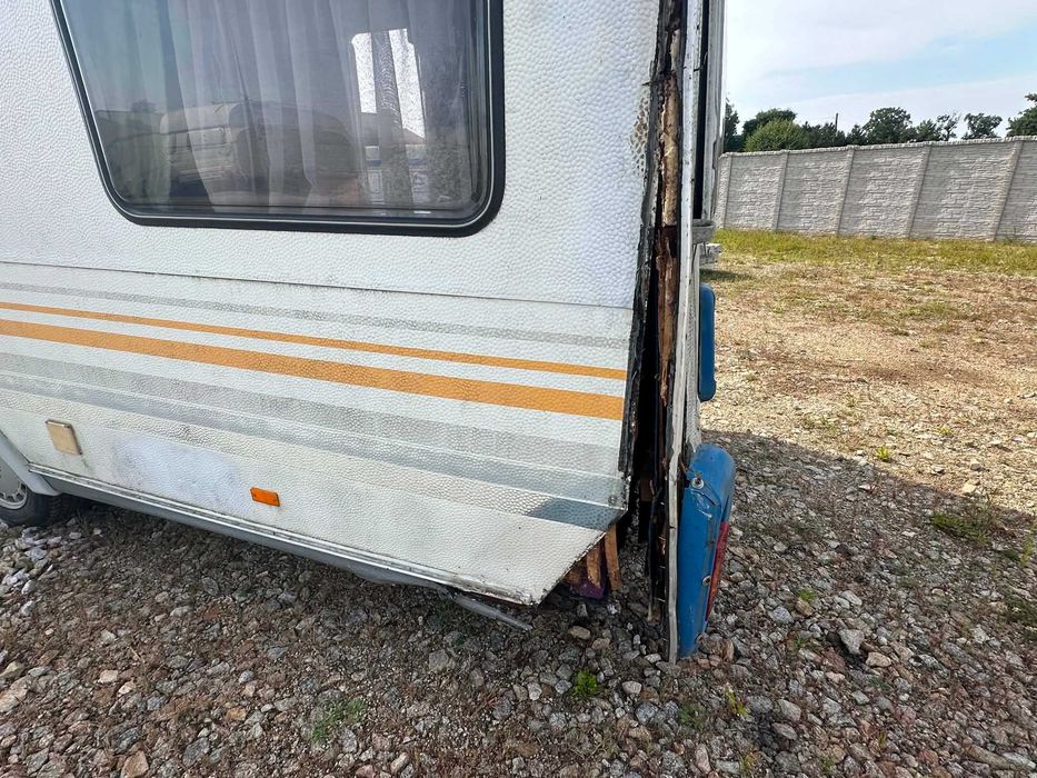 sprzedam przyczepę kempingową Knaus 8404