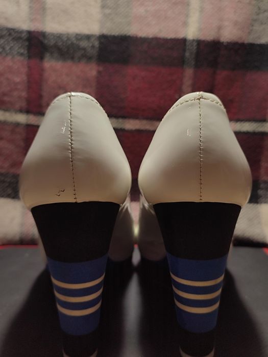 жіночі туфлі prada