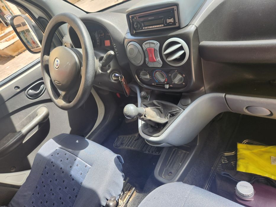Fiat Doblo gasóleo 2005 com apenas 95 mil km reais