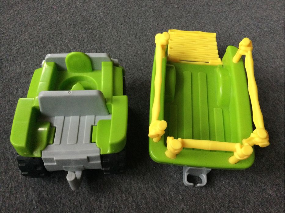 Pojazd z przyczepką Little People Fisher Price