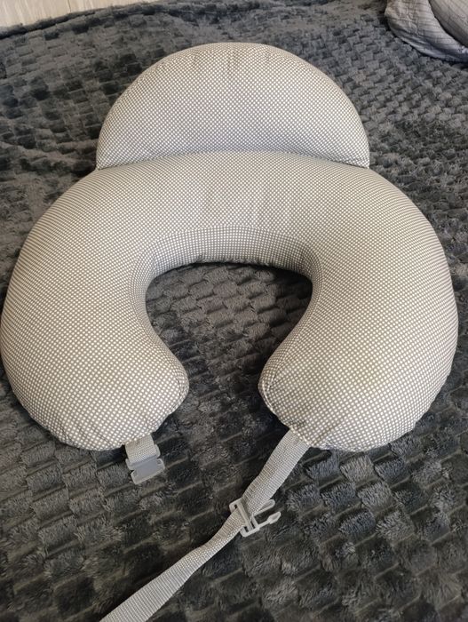 Подушка для годування