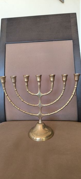 Candelabro Menorá