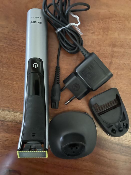 Maszynka Philips OneBlade Pro QP6520/20 – stan bdb, pełny zestaw
