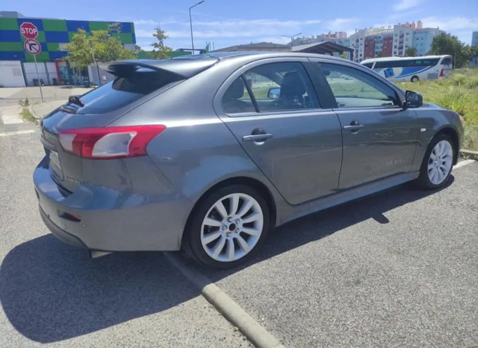 Mitsubishi lancer sportback 1.8 148 cv foto 3