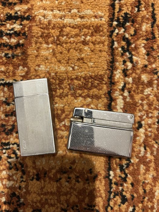 Dwie stare zapalniczki prl