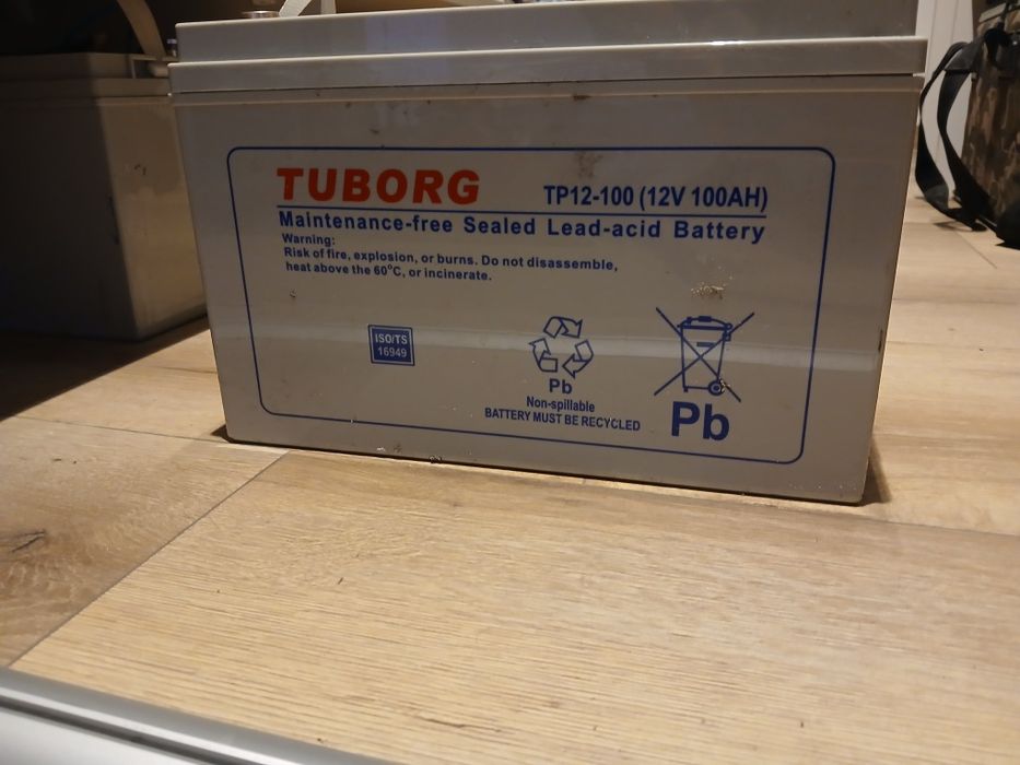 Alumulatory tuborg 100ah 12v dwie sztuki
