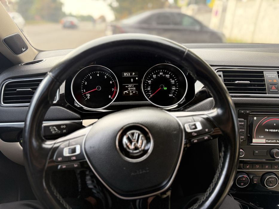 Продам Volkswagen Jetta 2015 SEL