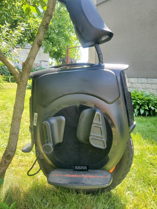 Продам моноколесо InMotion V12HT