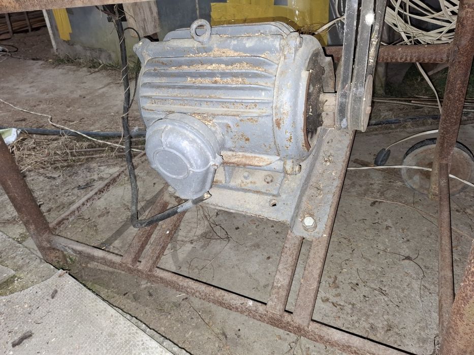 Дровокол конусний