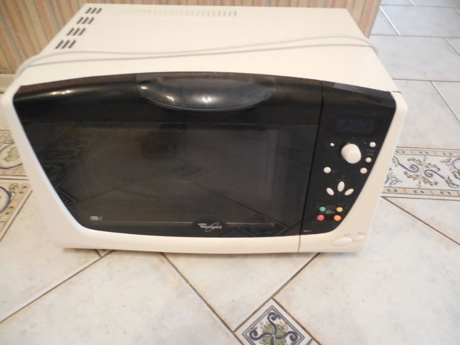 микроволновая печь WIRPOOL с грилем