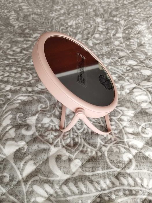 Espelho de maquilhagem de duas faces ajustável