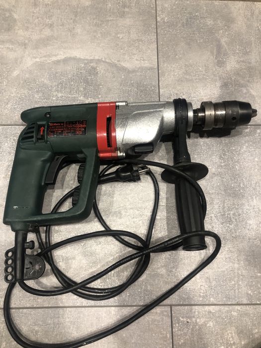 Дрель Metabo