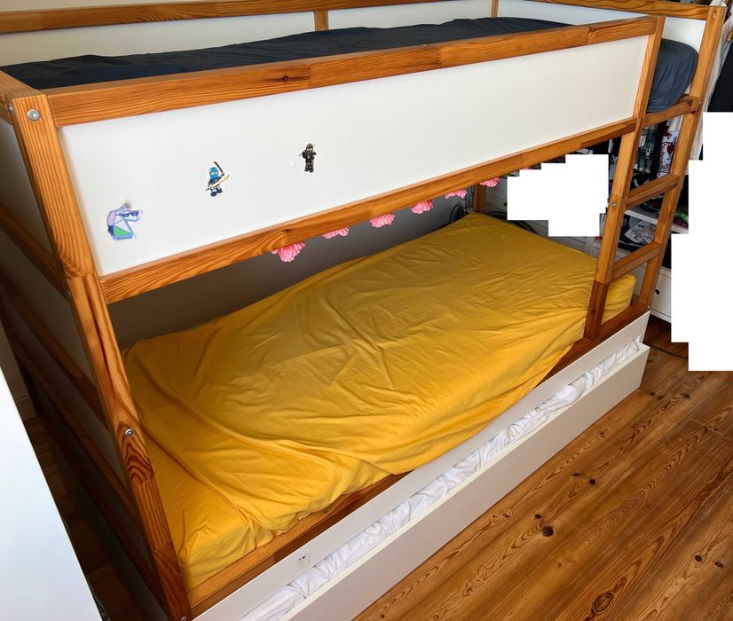 Cama Infantil IKEA KURA em Pinho com Gavetão (3 dormidas)