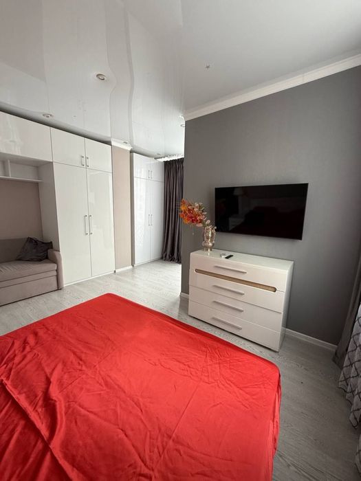 Квартира на 5 поверсі з ГАЗОВИМ опаленням. Ирпень с ремонтом