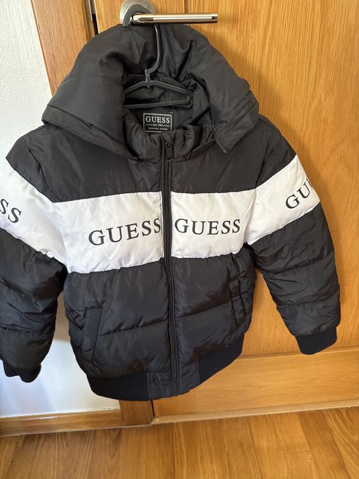 Casaco Guess tamanho 12 anos