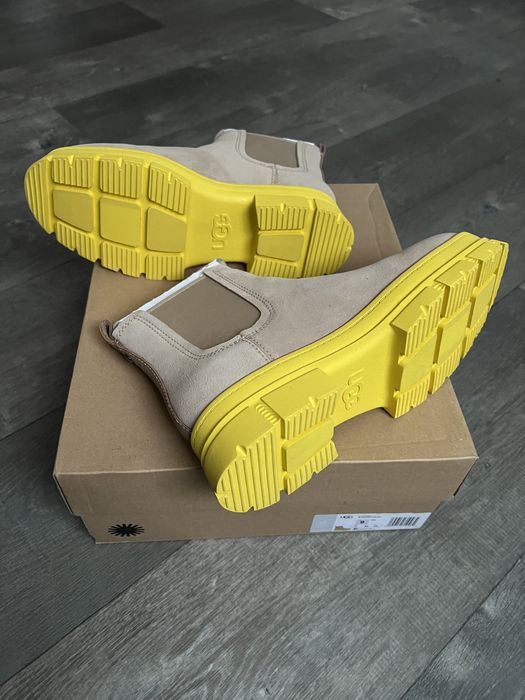 Ботинки жіночі 40 розмір UGG