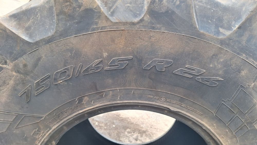 Opona 750/65/26 Pirelli