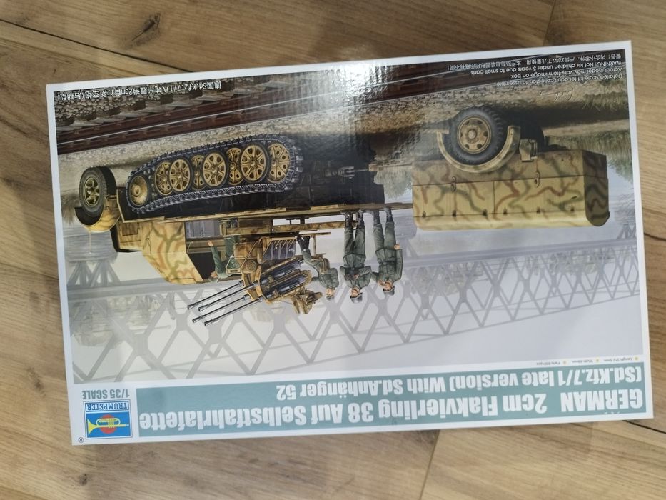 Model GERMAN 2cm Flakvierling 38 Auf Selbstfahrlafette (Sd.Kfz.7/1