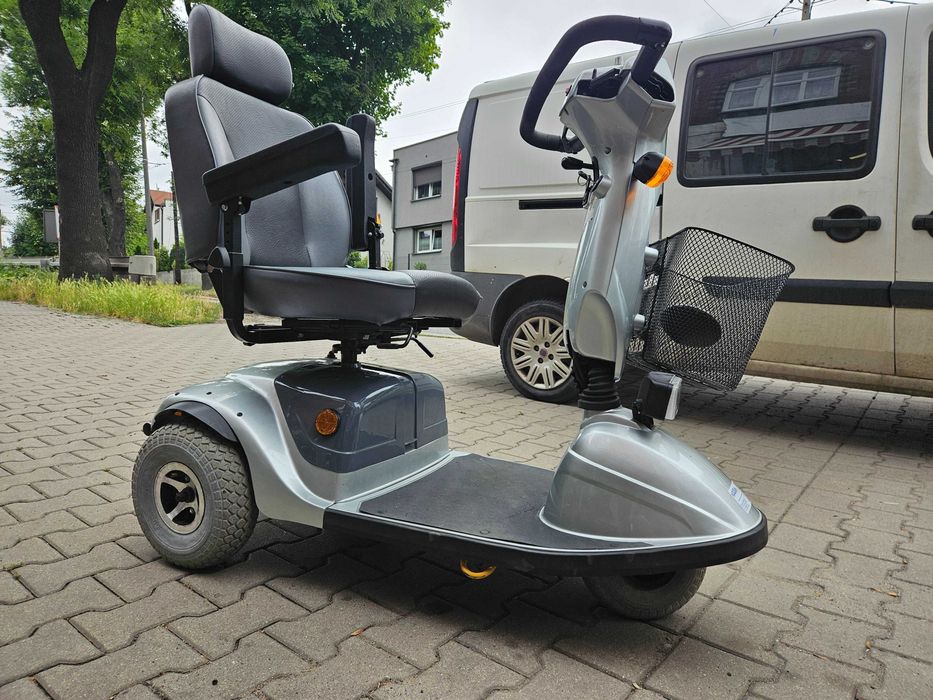 Skuter elektryczny dla seniora trójkołowy CTM