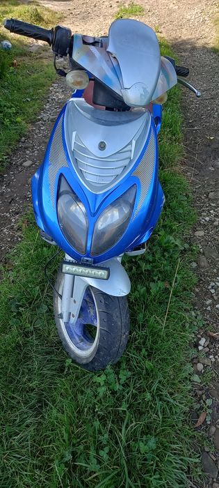 Скутер Viper race r3