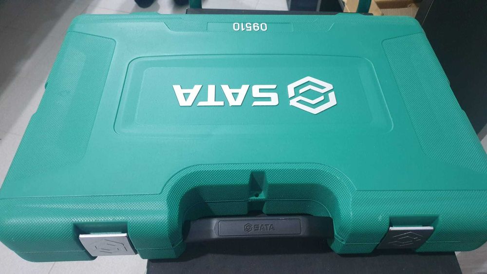 Conjunto de ferramentas 150 peças de 1/4" e 3/8" e 1/2" SATA